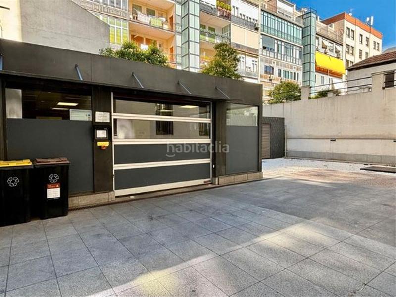 Foto 604b1912-b349-48c2-bbcd-cff90a5e4e7b. Location parking voiture dans Castellana Madrid
