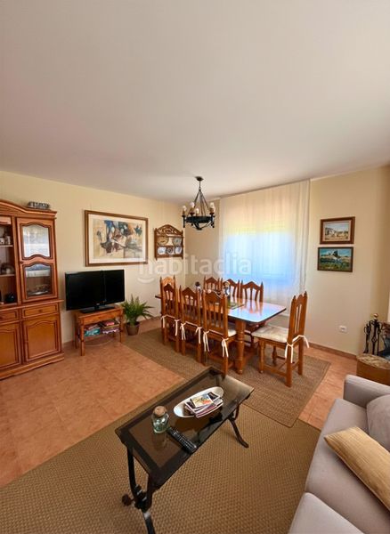 Foto 0f4d7873-6f0a-4b0e-8618-0189c83da369. Casa a schiera con parcheggio piscina in Alcázar de San Juan