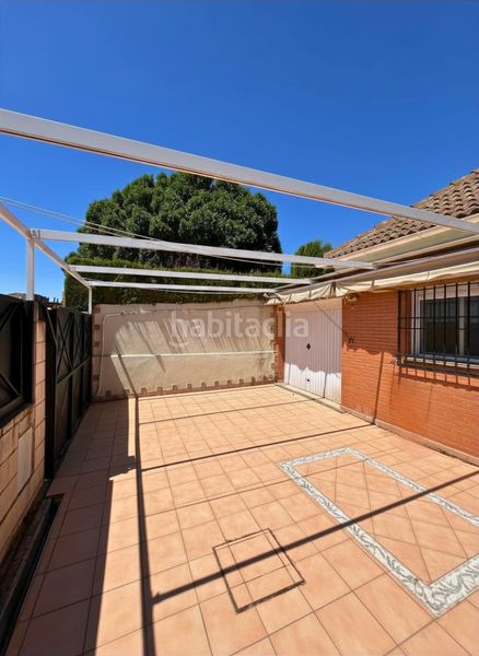 Foto ec2dc932-ea7e-43c9-90fc-22715db7b044. Casa a schiera con parcheggio piscina in Alcázar de San Juan