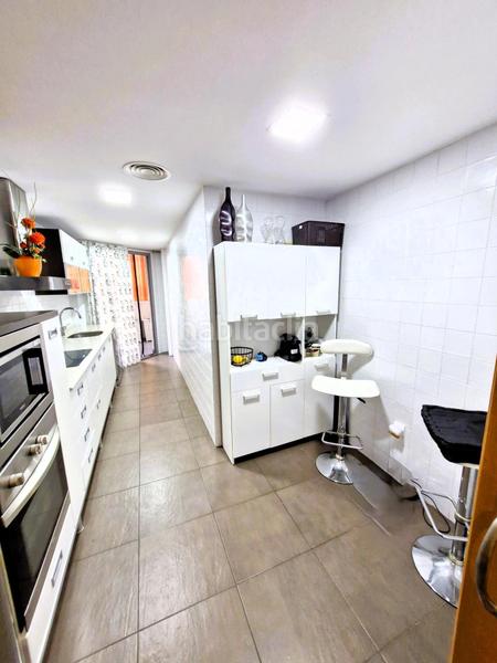 Foto f9133f5f-29ce-4e44-b7af-ff0ca79d7a8f. Pis amb aparcament a Aldaia