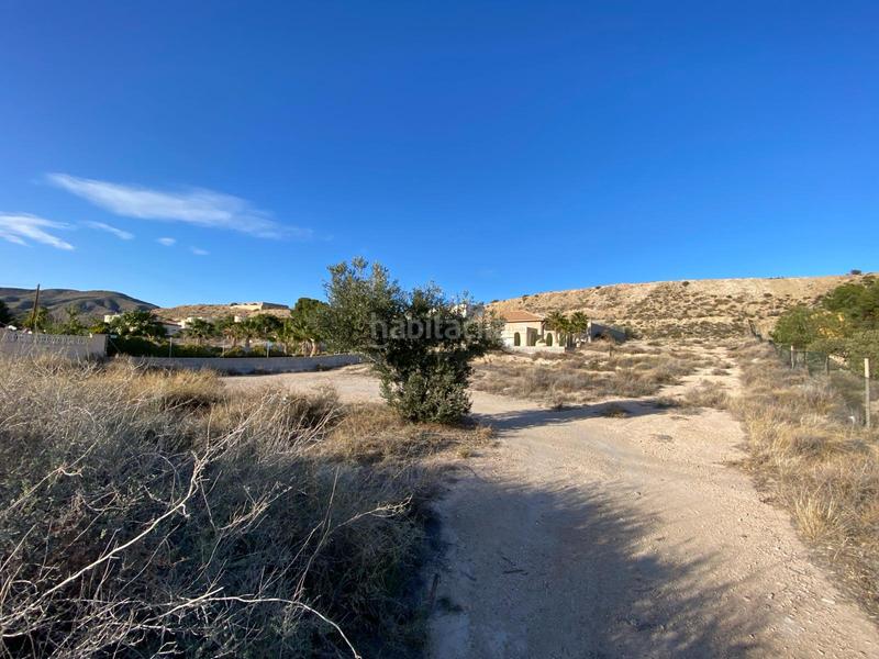 Foto 5a4de31f-09a1-4c23-acb0-efa0191c83b7. Terreno residencial terreno en venta en calle montíboli en Alicante