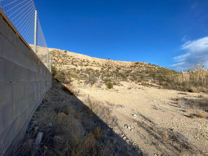 Foto d839b345-ab3f-4a69-ad52-b8883e200837. Terreno residencial terreno en venta en calle montíboli en Alicante