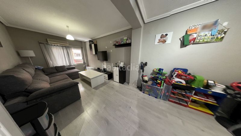 Foto c2328786-f601-420d-9b5d-b9c92d049627. Pis a Carolinas Altas Alicante