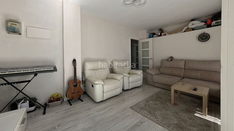 Foto ab8e8d13-6c98-485d-9710-11f4ccf2e97e. Pis a Carolinas Bajas Alicante