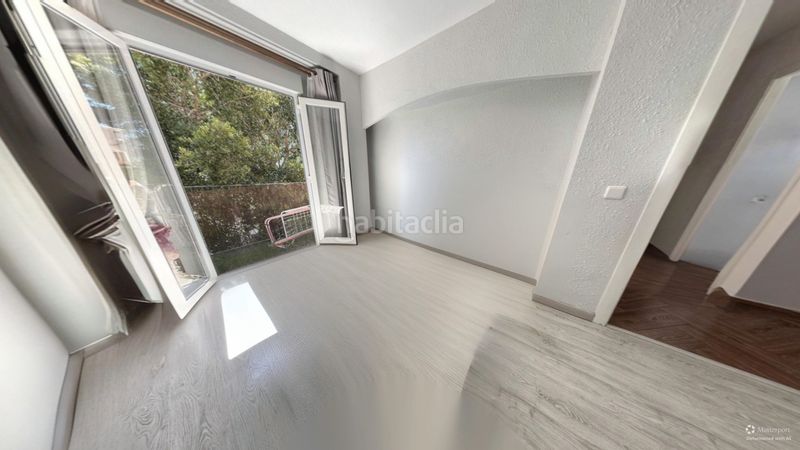 Foto f4b1ee43-2c35-4348-b995-4d50e9c3617b. Pis a Carolinas Bajas Alicante
