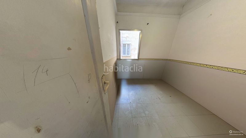 Foto c07bf3fc-7814-4d3f-a68e-f63a32f2ef79. Pis a Mercado Alicante
