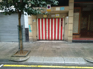 Parking coche en La Txitxarra - Murrieta - Parke Santurtzi. Parcela en venta en zona ambulatorio de kabiezes para coche gran