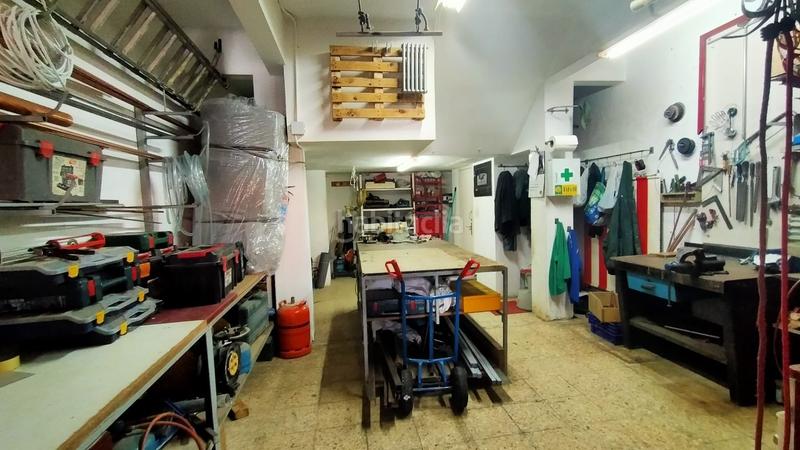 Foto b498da1b-46a2-458f-ba13-543a3e4d4180. Local comercial a Centro Urbano-Hirigunea Leioa