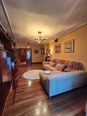 Appartement à La Txitxarra - Murrieta - Parke Santurtzi. 3 habitaciones, 2 baños, ascensor, garaje y trastero