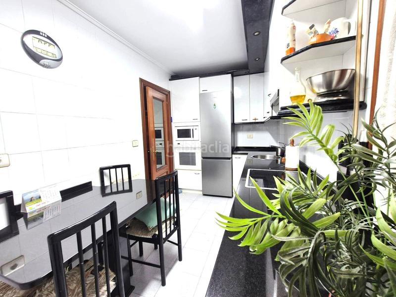Foto 0bfd3736-ad07-4693-bd00-9af60de91fdb. Piso vivienda de 100 m2 en la txitxarra con garaje y trastero. en Santurtzi