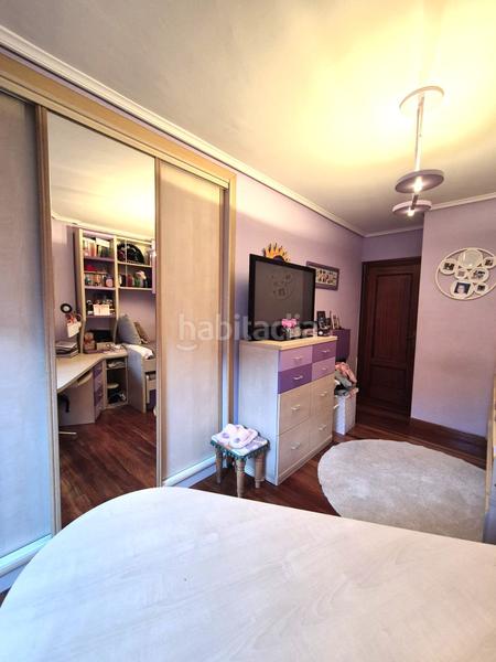 Foto 4226a601-20b3-4263-b188-a36e8a34a368. Piso vivienda de 100 m2 en la txitxarra con garaje y trastero. en Santurtzi