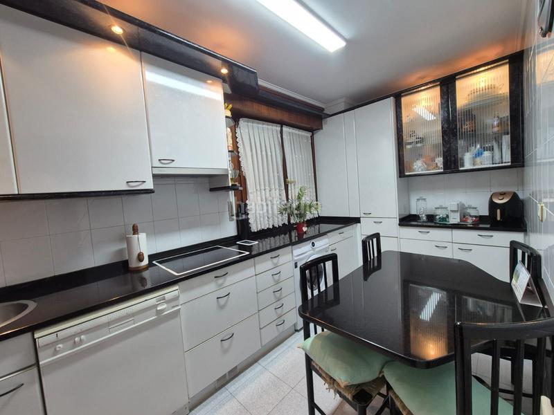 Foto 4d092f2a-09b1-4d73-a08d-22cc3549b0b7. Piso vivienda de 100 m2 en la txitxarra con garaje y trastero. en Santurtzi