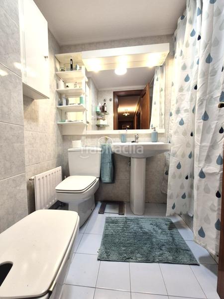 Foto 4d315654-7cb5-4e73-9a85-75153f3657f5. Piso vivienda de 100 m2 en la txitxarra con garaje y trastero. en Santurtzi