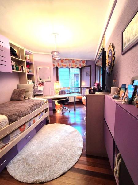 Foto 79cb4099-9944-46ba-951f-a9355f45e496. Piso vivienda de 100 m2 en la txitxarra con garaje y trastero. en Santurtzi