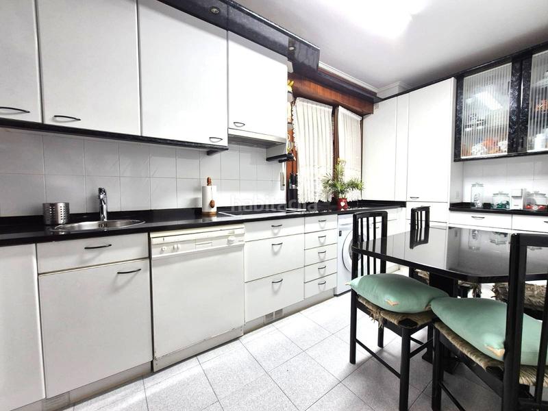 Foto d6d5faa5-f27e-4608-9b0d-34a4290e6a87. Piso vivienda de 100 m2 en la txitxarra con garaje y trastero. en Santurtzi