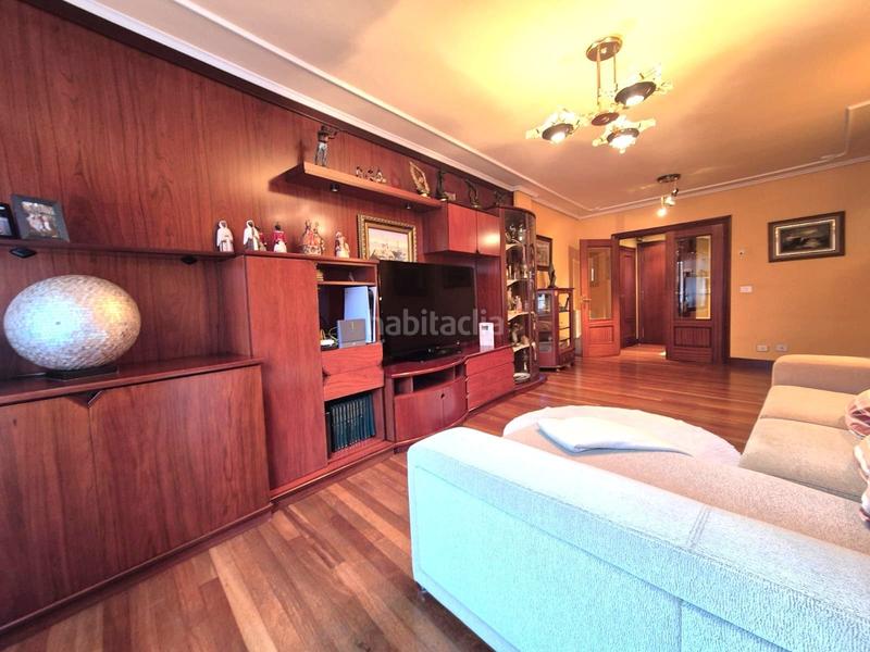Foto f7929b4f-be78-478e-a924-7672060361b2. Piso vivienda de 100 m2 en la txitxarra con garaje y trastero. en Santurtzi