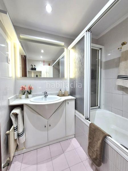 Foto fd465dda-e0ab-4e1a-83a5-dc8f253036cd. Piso vivienda de 100 m2 en la txitxarra con garaje y trastero. en Santurtzi