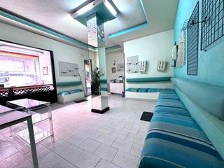 Local Comercial en La Txitxarra - Murrieta - Parke Santurtzi. Local de 100 m2 junto al parque de santurtzi.