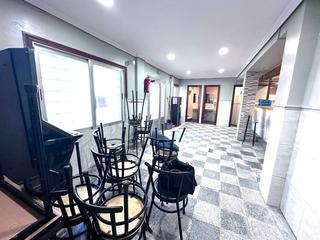 Local Comercial en Villar - San Juan - La Magdalena. Bar en el barrio san juan