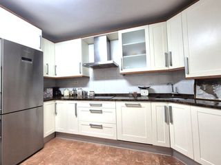 Pis a Buenavista. Piso reformado, 2 habitaciones, ascensor y balcon.