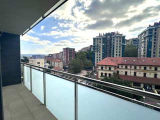 Appartamento in Kabiezes. Piso frente al patronato de 3 habitaciones con ascensor, terraza
