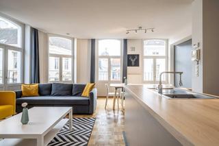 Miete Etagenwohnung in Centro-Calzada-Cabo Noval. Estudio luminoso amueblado completamente