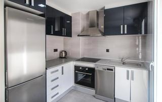 Rent Flat in Gran Via. Estudio luminoso amueblado completamente