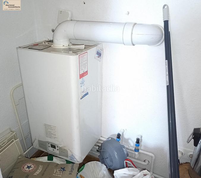 Foto af5f134e-39ab-4c69-9a4e-74bb24963147. Duplex avec chauffage dans Centro Segovia