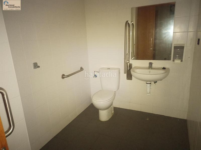 Foto 05fbc8fe-c670-4f1c-a9f0-aae9fb6d337b. Local comercial local acondicionado como oficina en Valladolid