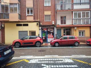 Local Comercial en Calle Peral