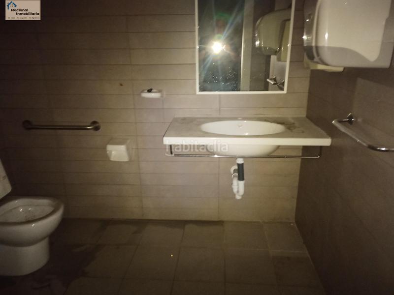 Foto 88a4b9b9-1248-404f-8a06-7c1bc955ca3d. Local commercial dans La Farola Valladolid