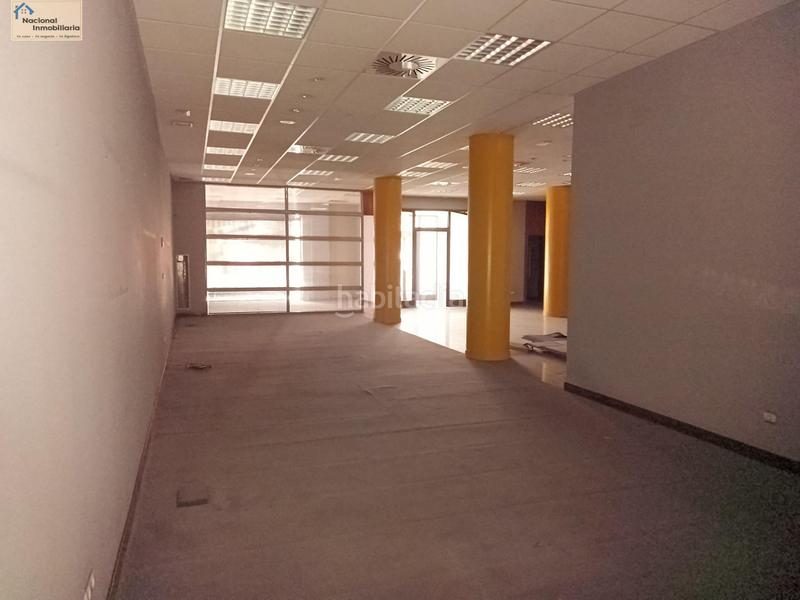 Foto c1c59cbd-eab6-44e8-95fd-2275d5499254. Locale commerciale in La Victoria - Puente Jardín Valladolid