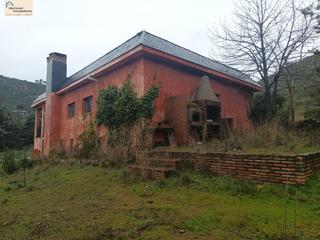 Xalet  Valhondillo. Chalet individual en finca rustica