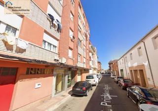 Pis  Calle primitivo aguad. Piso céntrico, para reformar