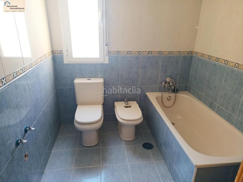 Foto e4d376bb-5d9d-40cb-948b-9ff6ca6c3259. Casa aparellada amb aparcament a Arenas de San Pedro