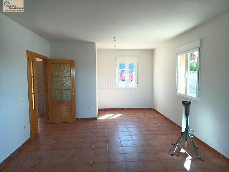 Foto fde98b95-b1af-42bf-aedd-32260b5aeb06. Casa aparellada amb aparcament a Arenas de San Pedro