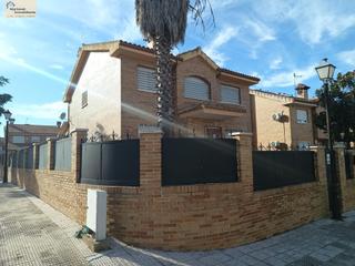Chalet  Roble del. Chalet con piscina subasta al alza hasta el 02102025!