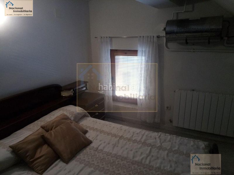 Foto 4b64d43f-659e-4bd4-8ab4-b2120a5ca992. Casa amb calefacció a Torre Val de San Pedro