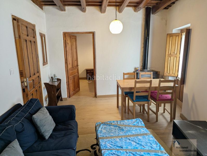 Foto 5ee75153-d828-4ca1-8f09-173859a7d35b. Casa amb calefacció a Tabanera la Luenga