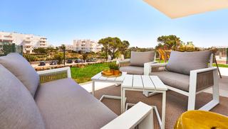 Planta baixa a Cala d´Or. Mallorca, cala dor, piso de obra nueva con piscina comunitaria y