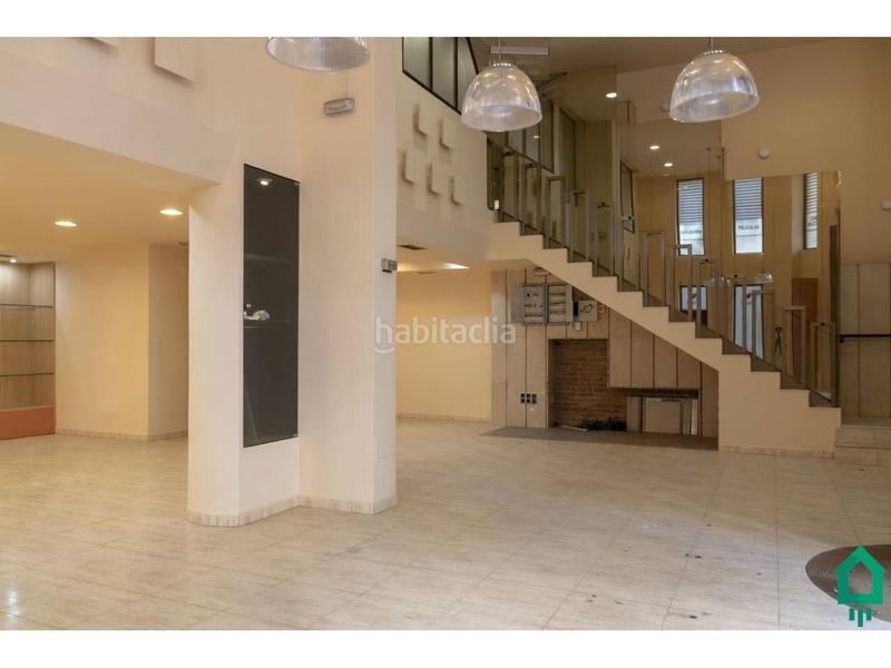 Foto 202d11c6-7b40-4f8f-872b-8d9a61f48702. Rent business premise in rúa do paraguai 5 in Plaza España - Corte Inglés Vigo