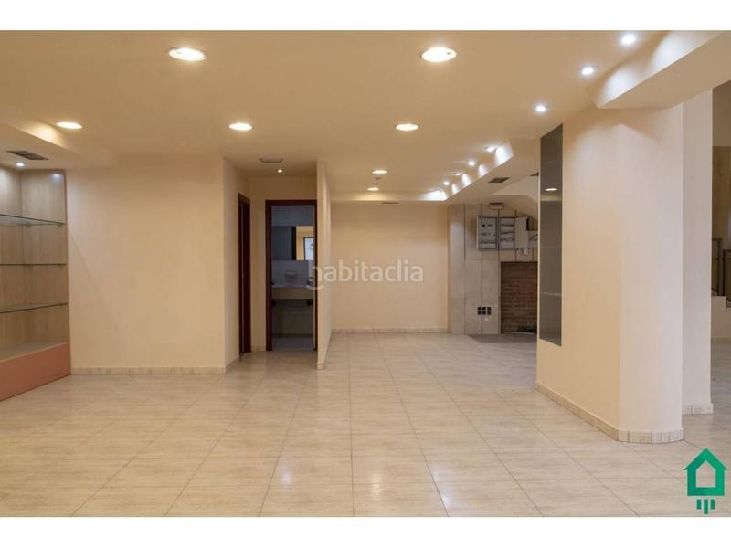 Foto 54548f55-fdfa-4fce-b57c-b4c8261032d5. Rent business premise in rúa do paraguai 5 in Plaza España - Corte Inglés Vigo