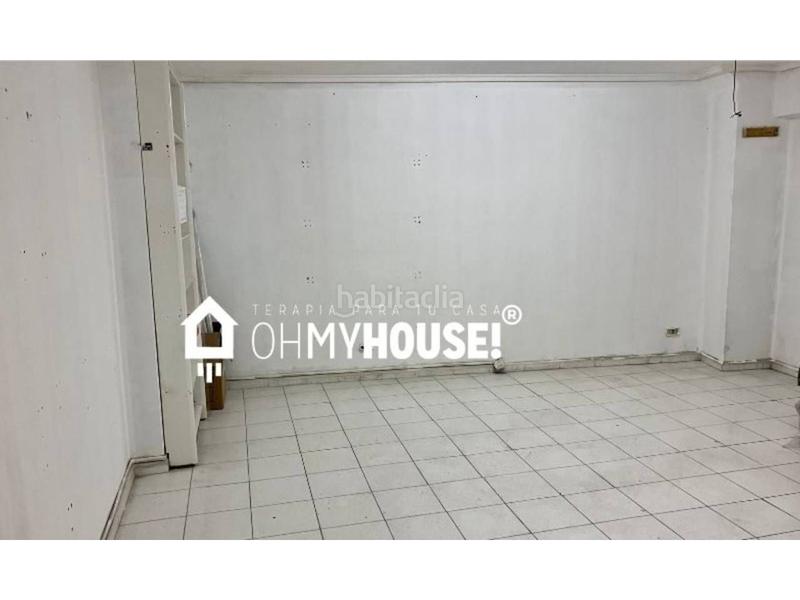 Foto c996974d-1433-450b-b69f-549adb701d00. Rent business premise in avenida das camelias 82 in Vigo