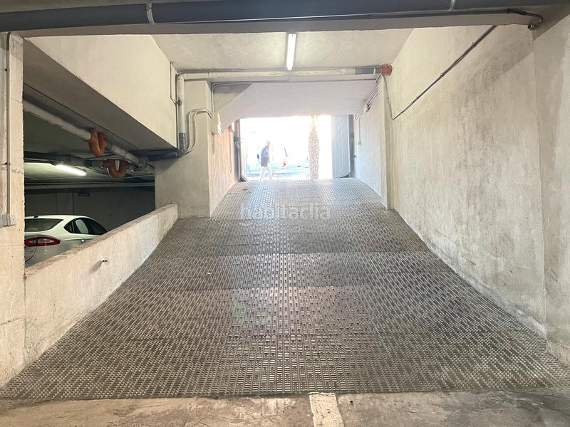 Foto f330c89e-2fc3-43b1-a67e-9fb5a849219e. Parking voiture dans Zona Playa del Cura Torrevieja