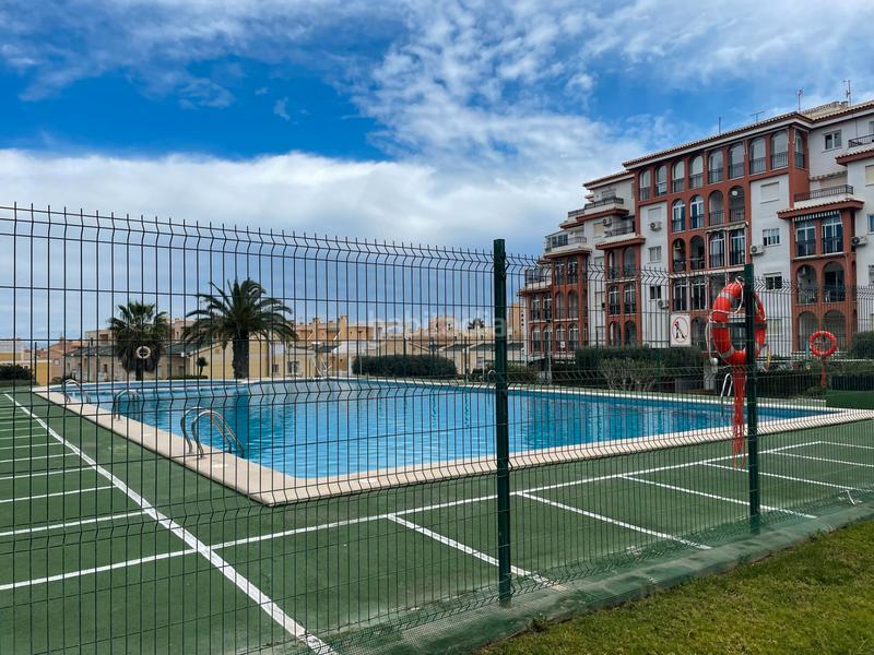 Foto 7d178ad5-99f2-4264-889c-eda896ff7e61. Appartement avec piscine dans Torreblanca Torrevieja
