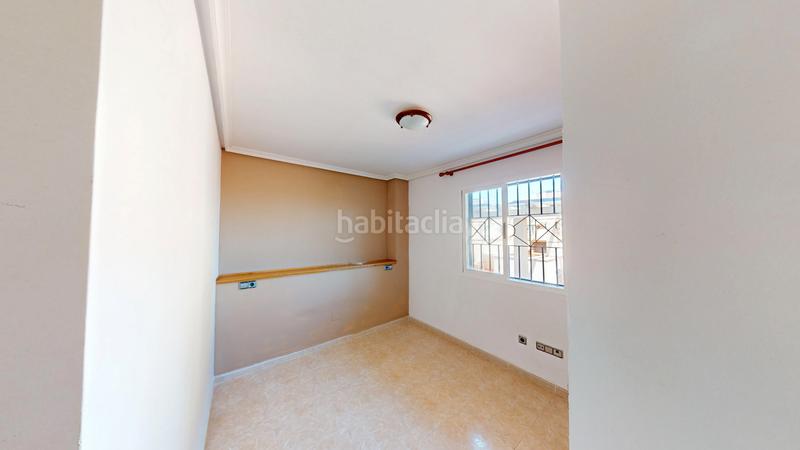 Foto cbbba145-2c89-481e-9e51-349a0616dfe9. Flat with pool in Los Europeos Torrevieja