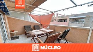 Appartement à Calle mar baltico 44. Atico en playa de elos locos