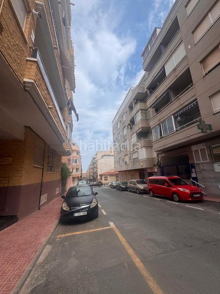Foto b9574fb5-314b-4972-b1b3-fab7f782650e. Parking voiture dans calle la loma 91 dans Avenida Habaneras - Curva de Palangre Torrevieja