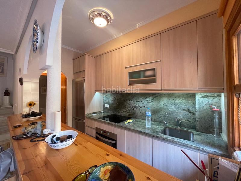 Foto 36966b1f-46b4-4f92-8889-fc0a38040579. Duplex con piscina in Los Europeos Torrevieja