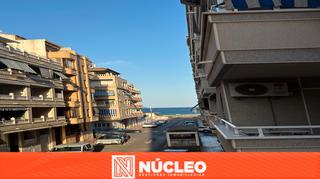 Pis  Calle goleta 26. Se vende estupendo piso en calle goleta 26 con vistas al mar